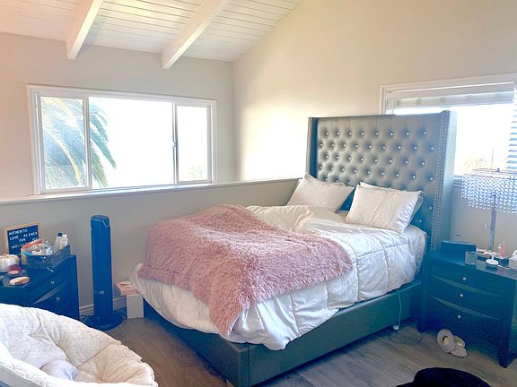 5th image of 156 Olive St #8