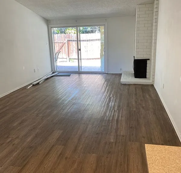 1825 W Maple Ave — Photo 11