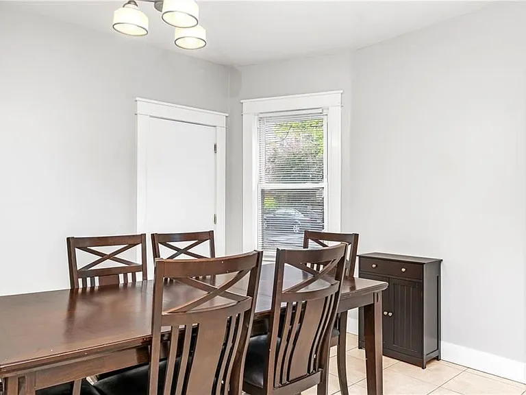 2 Poplar St #1 — Photo 9