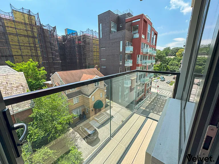 116-17 Grosvenor Ln #5C — Photo 17