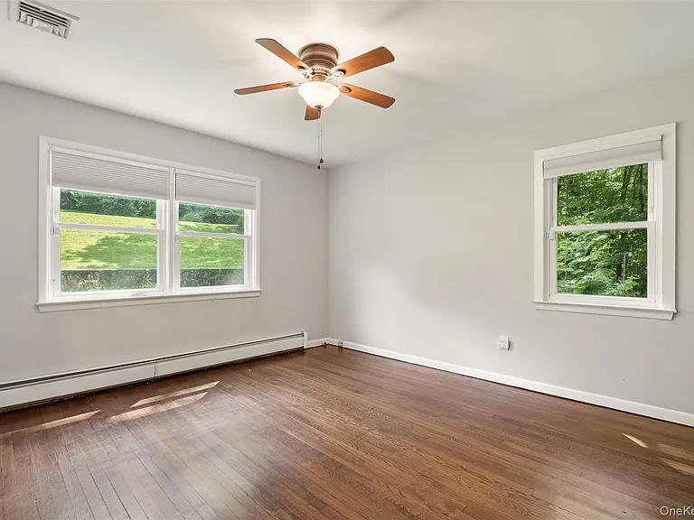 19 Skyview Dr — Photo 9