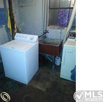 LAUNDRY