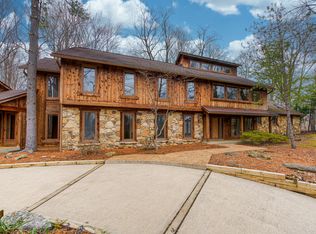 8216 Walnut Way, Indianapolis, IN 46256