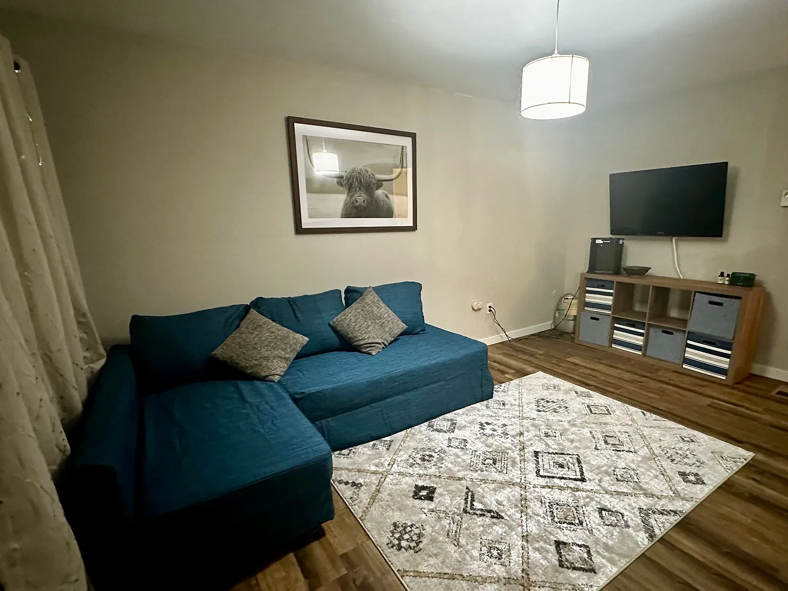 3 bed, 1353 sqft, $2,600 — Photo 2