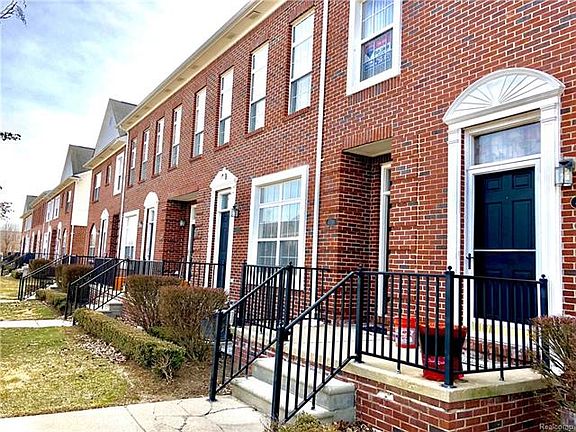 2nd image of 43195 Strand Dr
