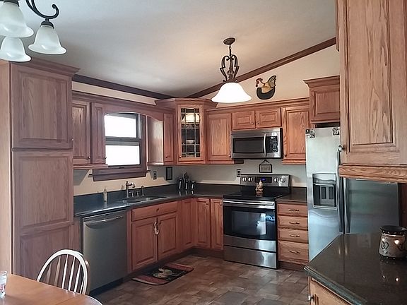 4th image of 130 Chesley Ct