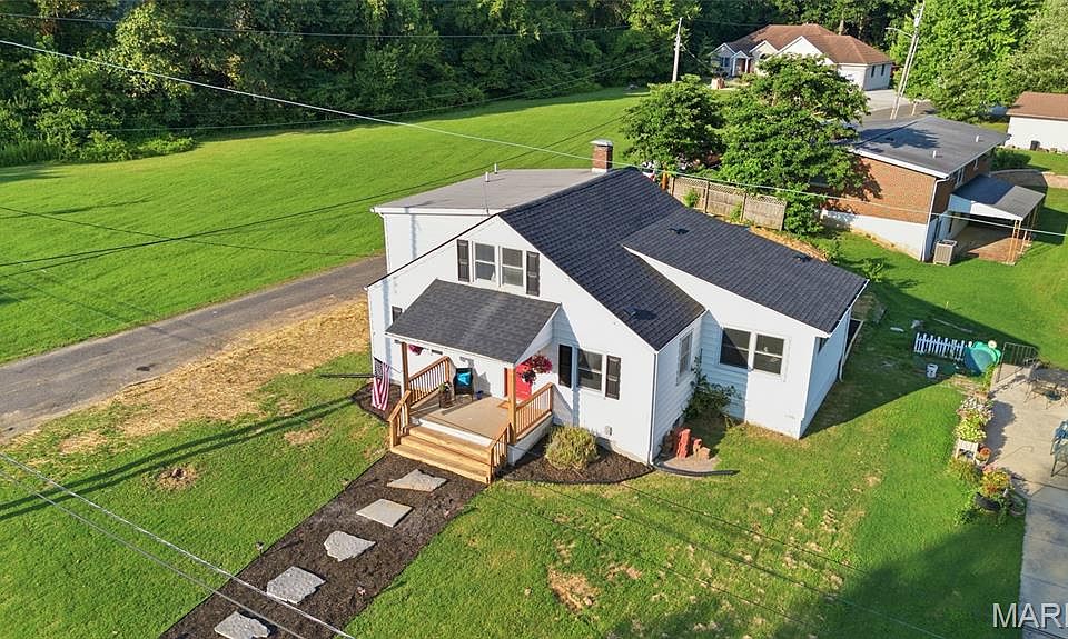 106 Guinzy Hl, Collinsville, IL 62234 | MLS #26057033 | Zillow