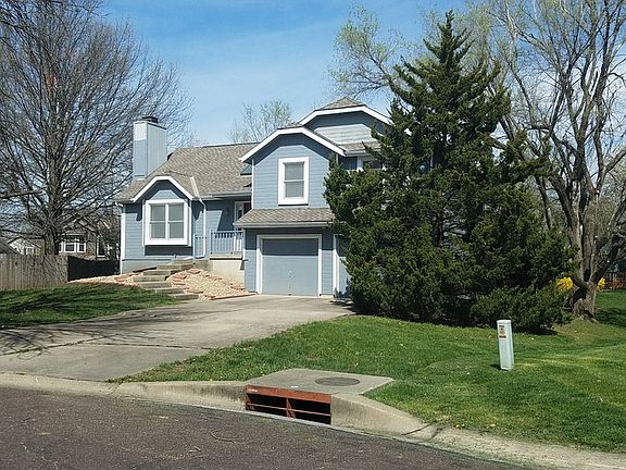 2nd image of 6212 W 158th St