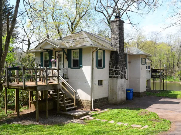 4952 Skippack Pike, Schwenksville, PA 19473