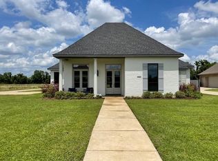 1316 Bonaire Trce, Alexandria, LA 71303