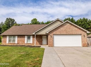 1207 Wilcox St, Maryville, TN 37804