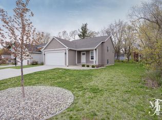 1435-4 Mile Rd NE, Grand Rapids, MI 49525