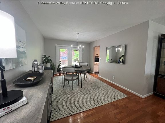 5th image of 125 Tiffany Ln