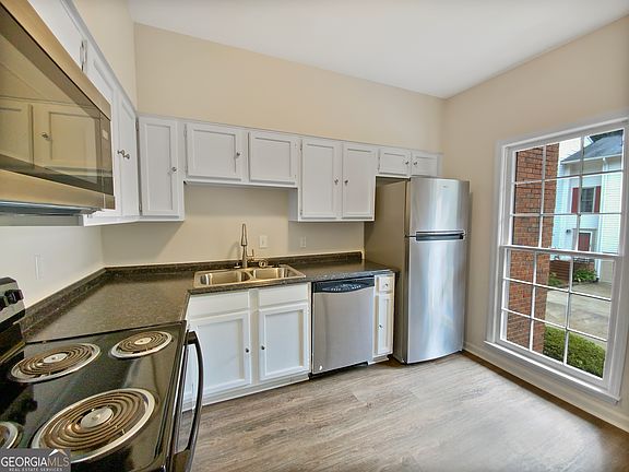5th image of 502 Brandywine Cir