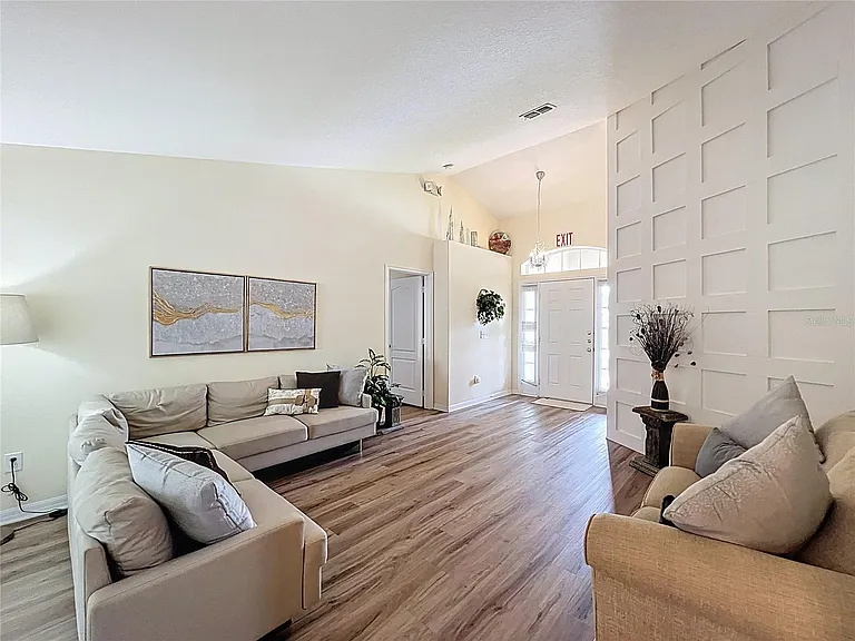 458 Moscato Dr — Photo 4