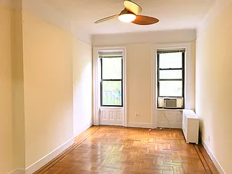 Rented by Rapid Realty Cobble Hill