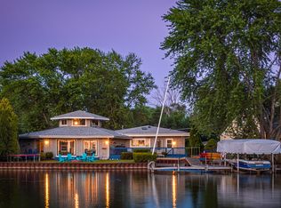 33236 N Island Ave, Grayslake, IL 60030