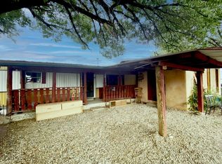 319A Herdner Rd, Taos, NM 87571