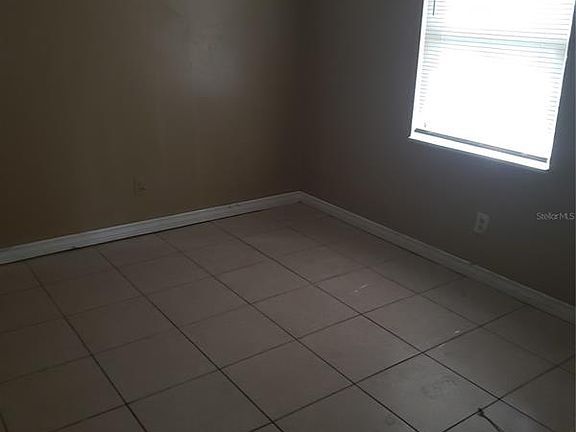 4th image of 9902 N Hyacinth Ave #C