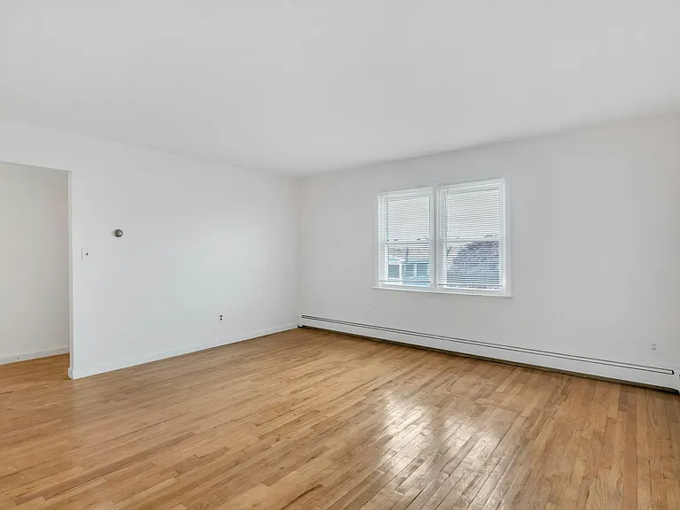 105 Woodside Ave #2 — Photo 14