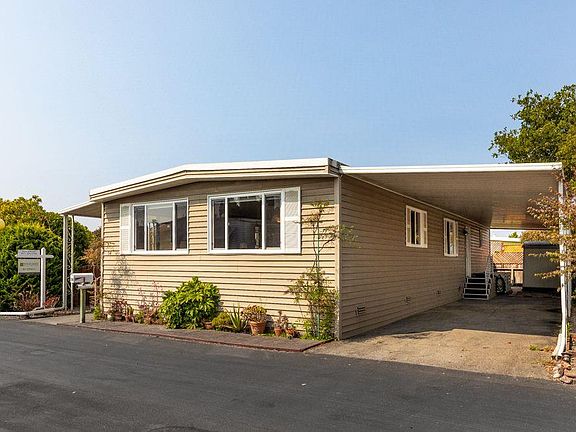 2nd image of 4425 Clares St Spc 54