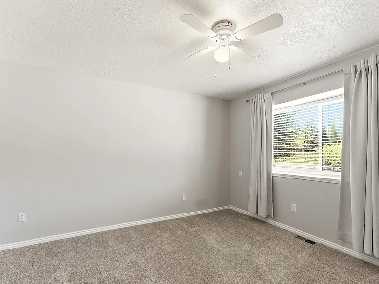 1422 Cutter Ln — Photo 27