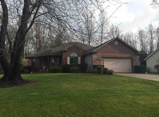23107 Oakleaf Dr N, Elkhart, IN 46514
