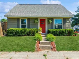 690 3rd Ave, Marion, IA 52302