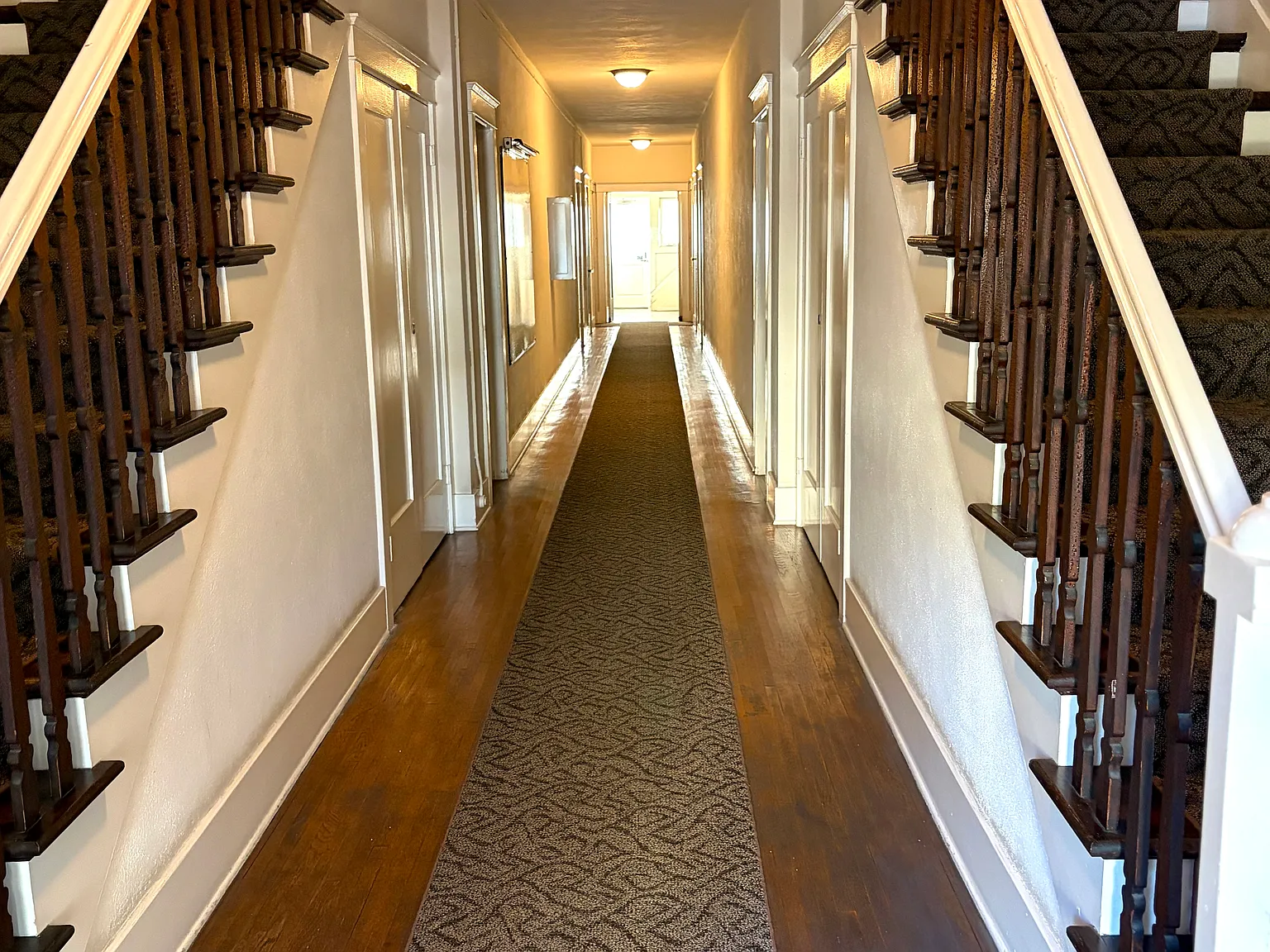 1 bed, 675 sqft, $2,295 — Photo 2