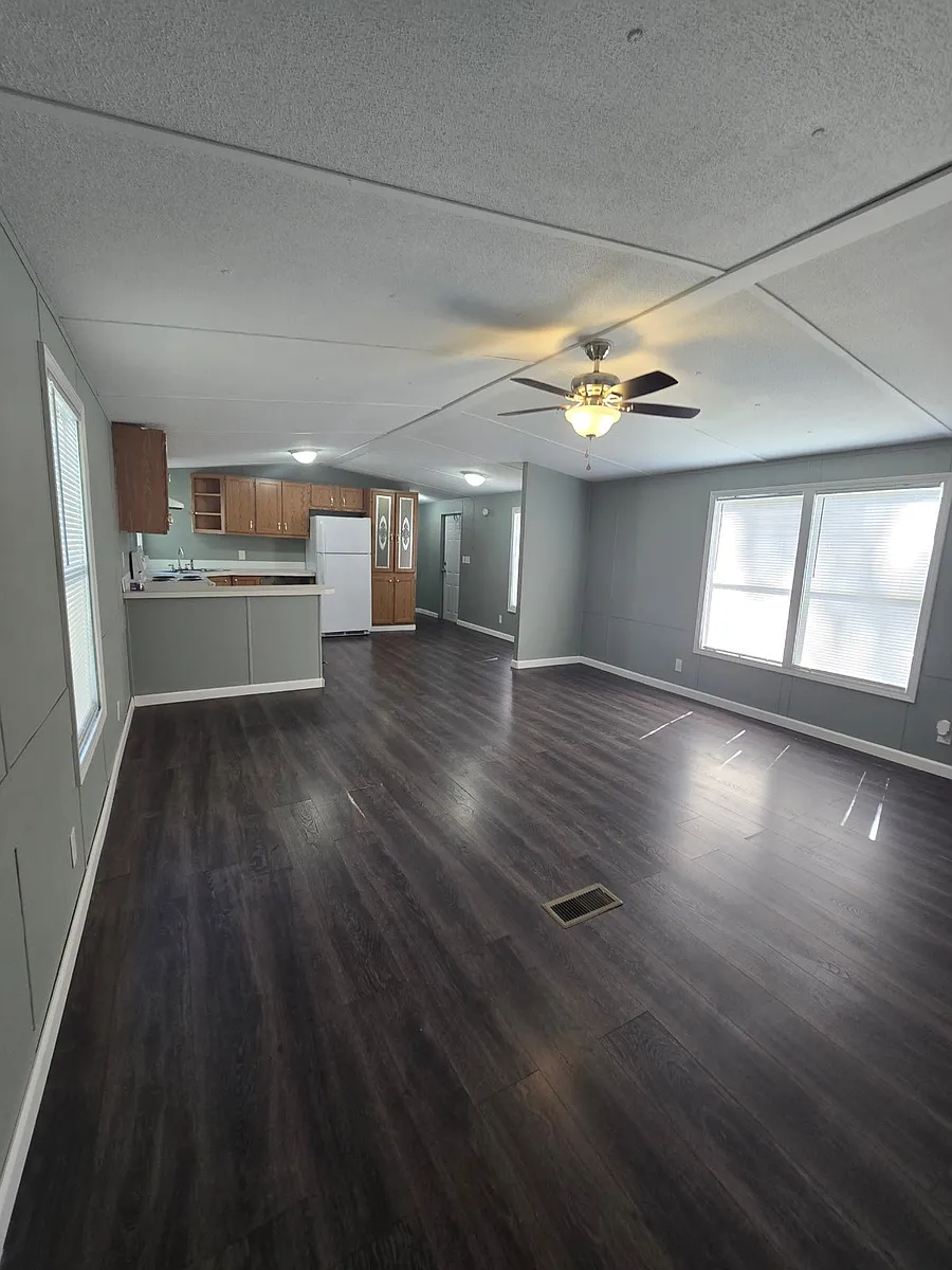 Building Photo - 141 Buckingham Ct #14