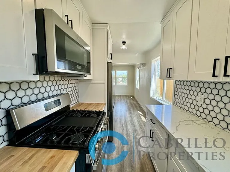 3724 Nile St — Photo 10