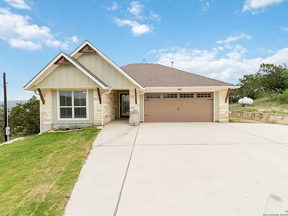 3rd image of 264 W COUNTY ROAD 2481