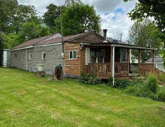 2nd image of 4364 Springbrook Rd W