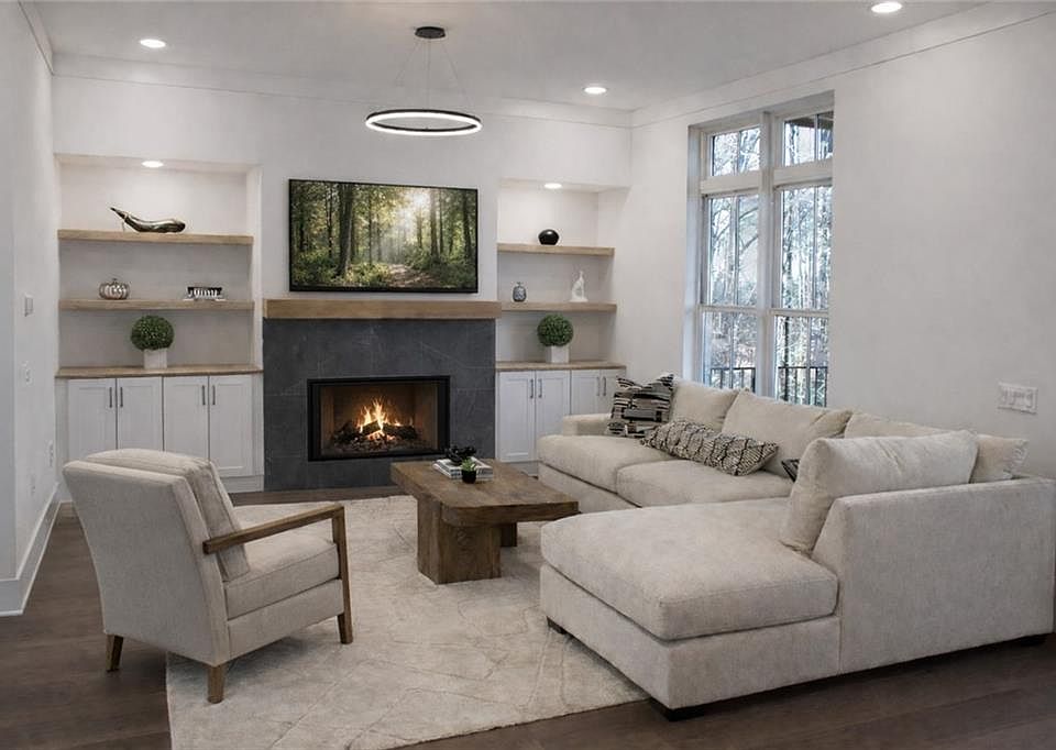 1st image of 531 S Main St #110