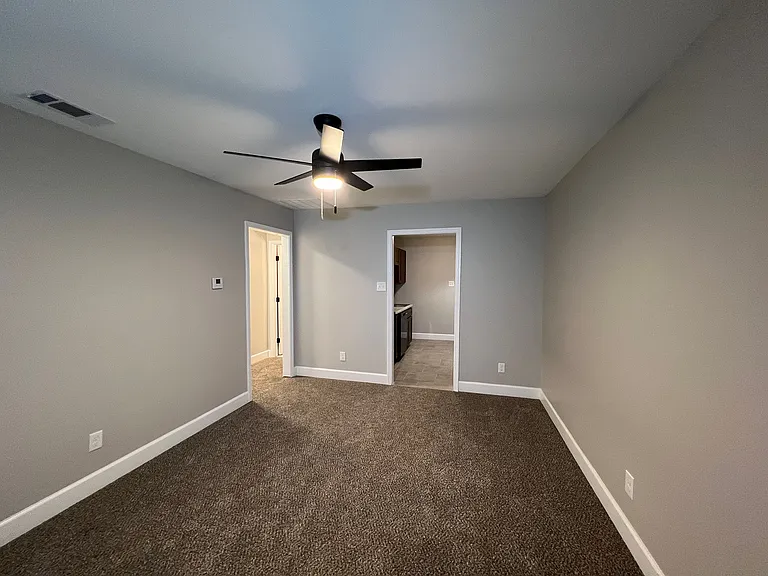 3026 Waynoka Ave — Photo 2
