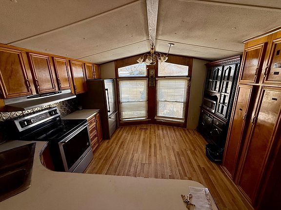 5th image of 19 Grappone Drive