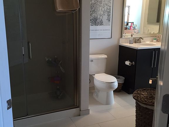 Bathroom (Hall Access, and Bedroom 2)