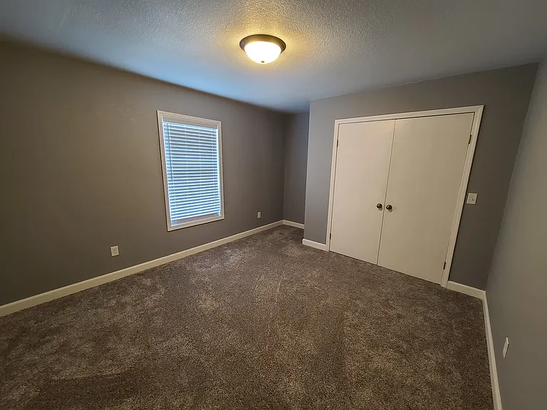 1006 E Wayne St #1/2 — Photo 7