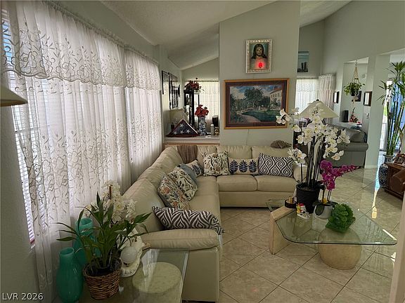 4th image of 3074 Spokane Dr