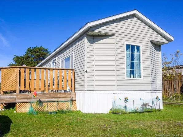 4 Robin Ct, Saint John, NB E2J 3Y7