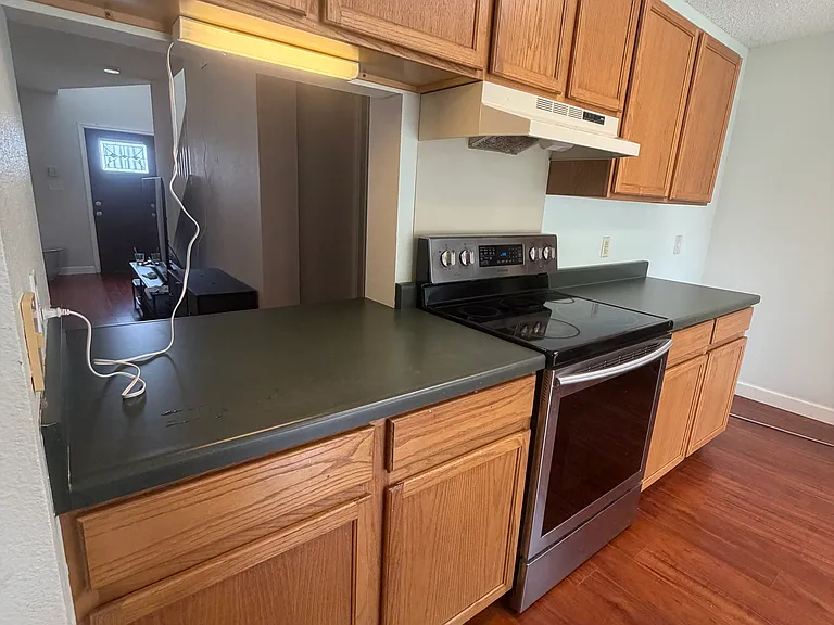 1208 Bradbury Ln — Photo 18