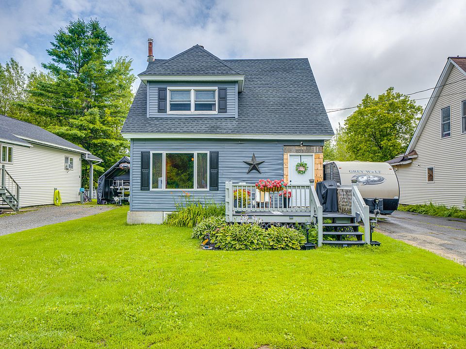 1st image of 8 Webb Rd