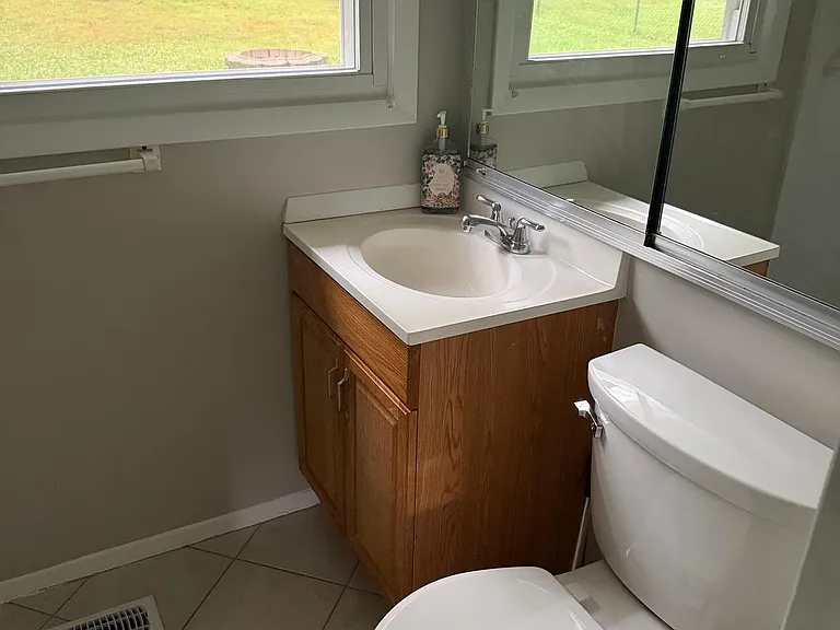 111 Edge Ln — Photo 21