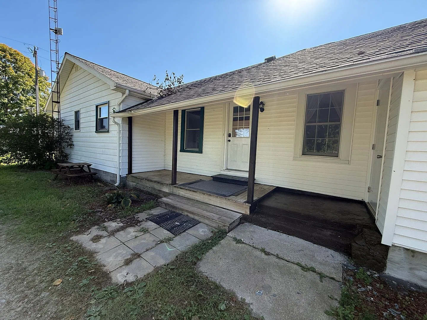 Unique Centennial Farmhouse in Liberty Township — Photo 3