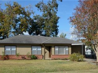 2215 Silverbonnet St, Houston, TX 77055