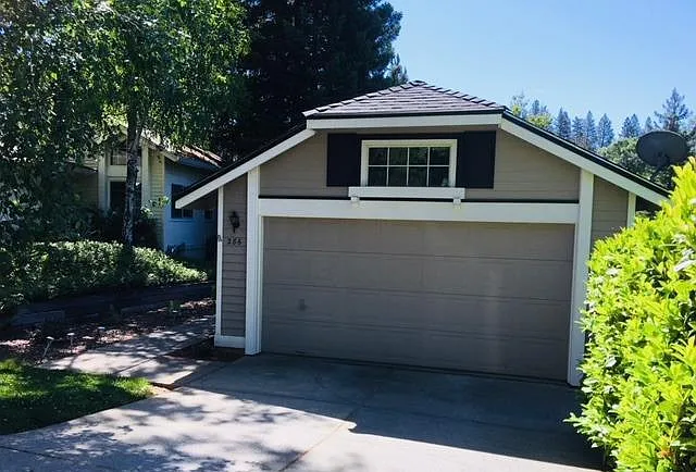 286 Horizon Cir — Photo 2