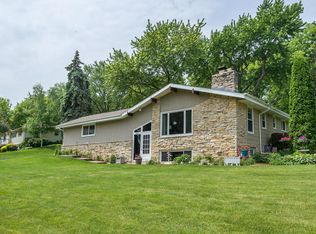 385 S Allen Rd, Waukesha, WI 53186