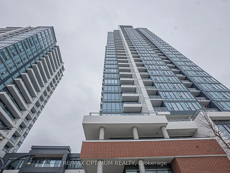 15 Wellington St #603 — Photo 1