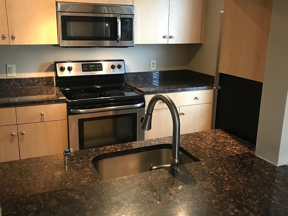 1st image of 920 Quay Ave #920A