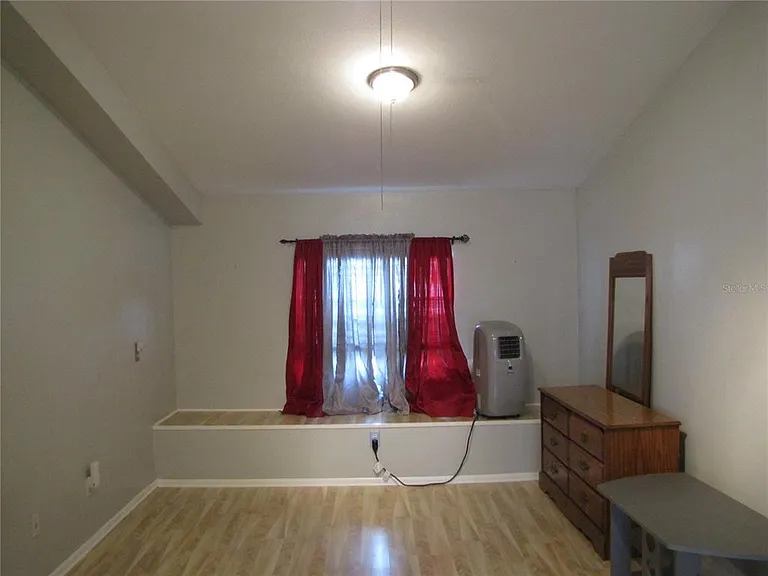7807 N Matanzas Ave — Photo 11